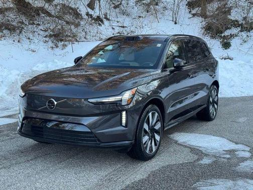 2025 Volvo EX90 Twin Motor Plus