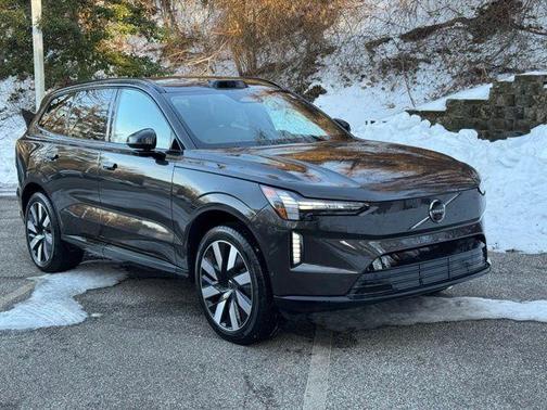 2025 Volvo EX90 Twin Motor Plus