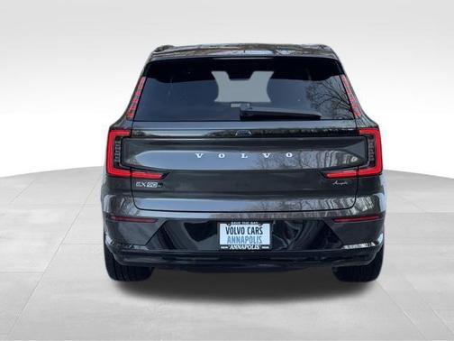 2025 Volvo EX90 Twin Motor Plus