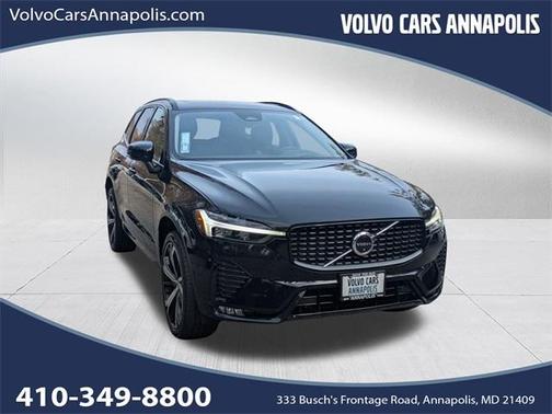 2023 Volvo XC60 B5 Ultimate Dark Theme