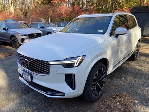 2026 Volvo XC90 B6 Plus 7-Seater