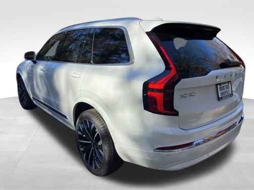 2026 Volvo XC90 B6 Plus 7-Seater