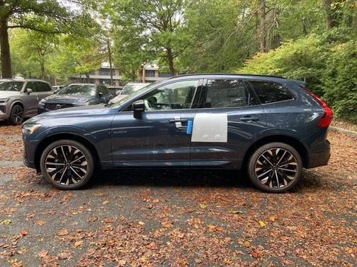 2026 Volvo XC60 B5 Ultra