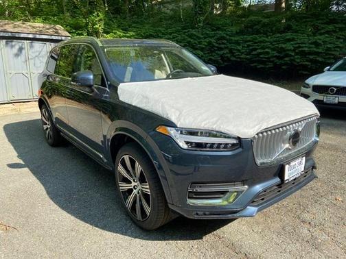 2025 Volvo XC90 B6 Plus 7-Seater