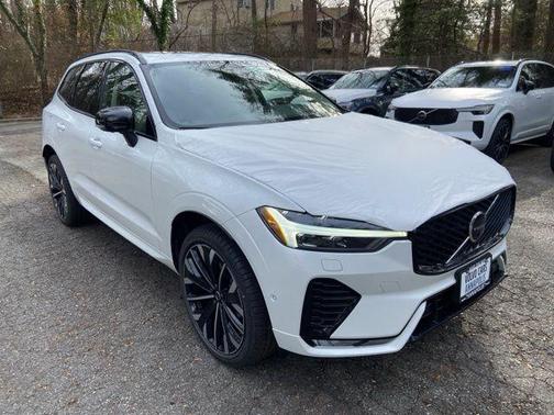 2026 Volvo XC60 B5 Ultra