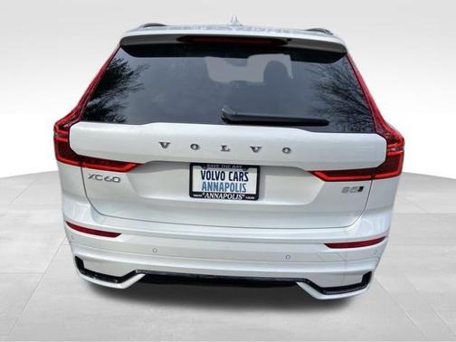 2026 Volvo XC60 B5 Ultra