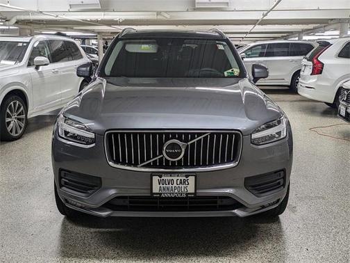 2020 Volvo XC90 T6 Momentum 7 Passenger