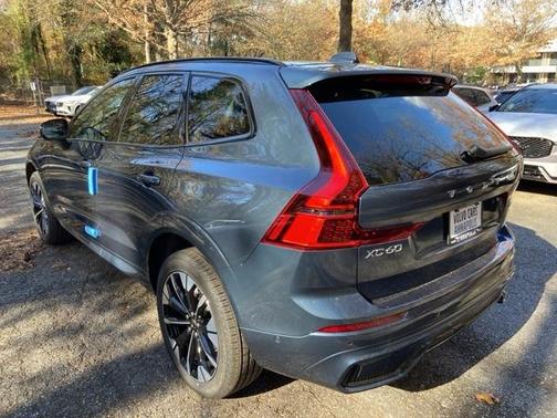 2026 Volvo XC60 B5 Ultra