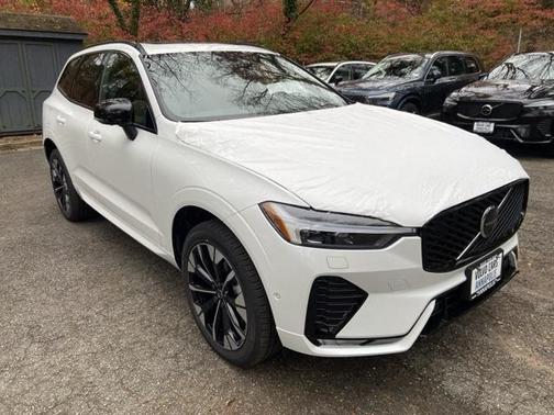 2026 Volvo XC60 B5 Plus