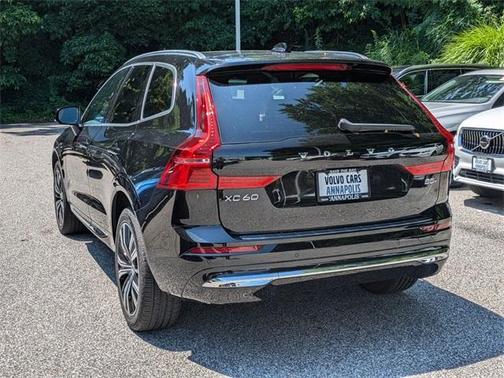 2022 Volvo XC60 B5 Inscription