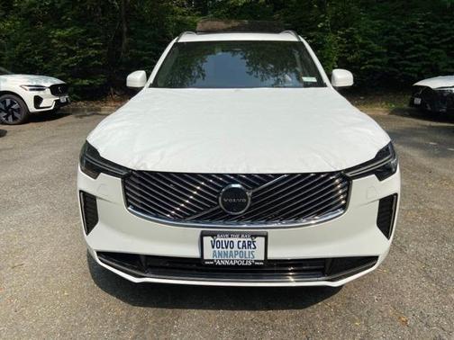 2025 Volvo XC90 Plug-In Hybrid T8 Ultra 7-Seater