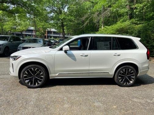 2025 Volvo XC90 Plug-In Hybrid T8 Ultra 7-Seater