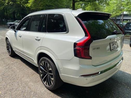 2025 Volvo XC90 Plug-In Hybrid T8 Ultra 7-Seater