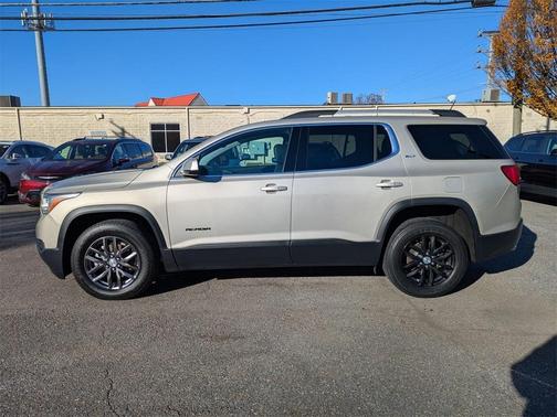2017 GMC Acadia SLT-1