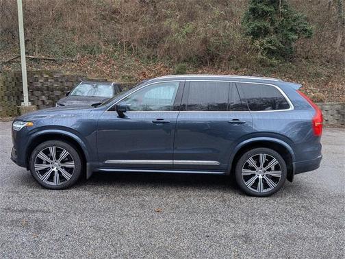 2025 Volvo XC90 B6 Plus 7-Seater
