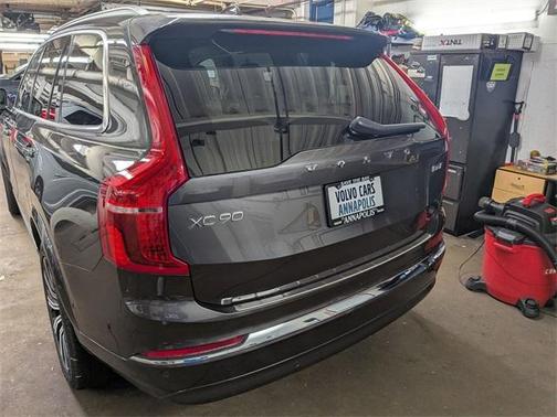 2023 Volvo XC90 B6 Plus 6-Seater