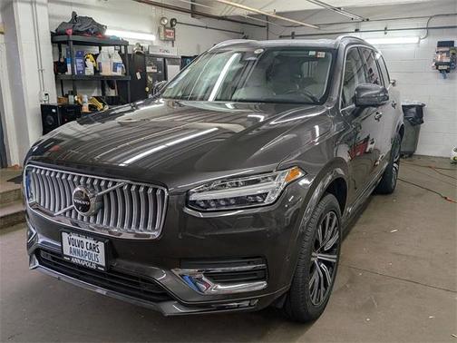 2023 Volvo XC90 B6 Plus 6-Seater