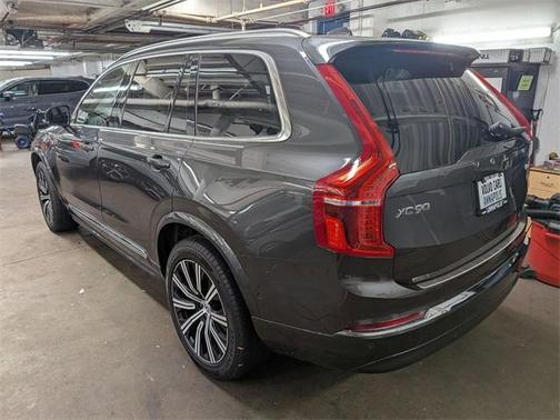 2023 Volvo XC90 B6 Plus 6-Seater
