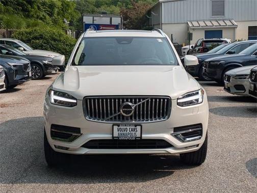 2024 Volvo XC90 B6 Ultimate Bright Theme 6-Seater
