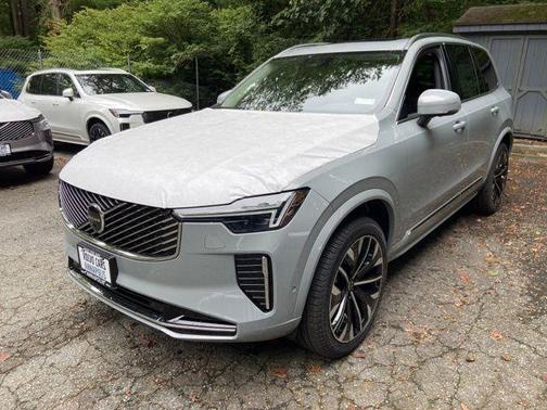 2026 Volvo XC90 B6 Plus 7-Seater