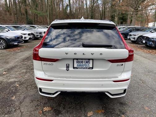 2025 Volvo XC60 B5 Plus