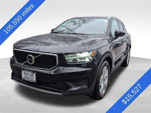 2020 Volvo XC40 T4 Momentum
