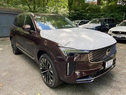 2025 Volvo XC90 Plug-In Hybrid T8 Plus 7-Seater