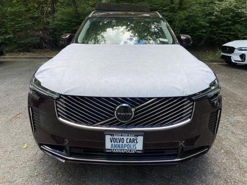 2025 Volvo XC90 Plug-In Hybrid T8 Plus 7-Seater