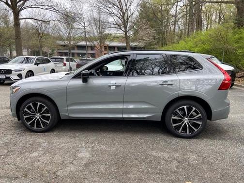 2025 Volvo XC60 B5 Ultra