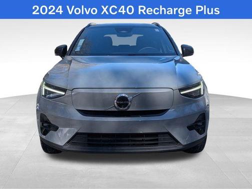 2024 Volvo XC40 Recharge Pure Electric Twin Plus