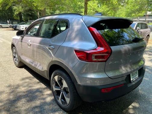2026 Volvo XC40