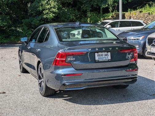 2025 Volvo S60 B5 Core