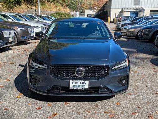 2025 Volvo S60 B5 Plus