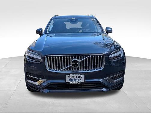 2023 Volvo XC90 Plus