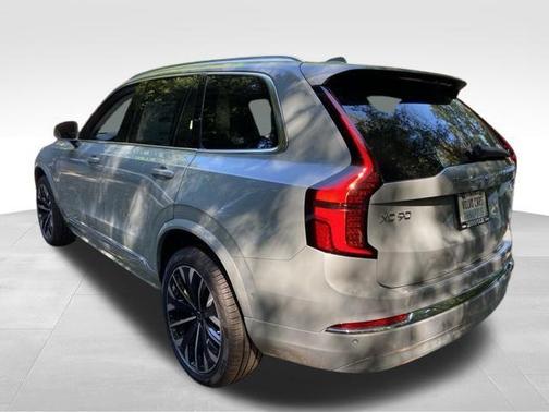 2026 Volvo XC90 B6 Ultra 6-Seater