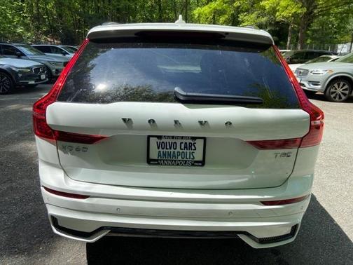 2025 Volvo XC60 Plug-In Hybrid T8 Ultra