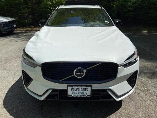 2025 Volvo XC60 Plug-In Hybrid T8 Ultra