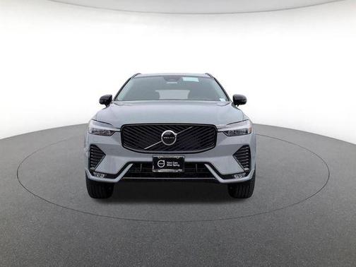 2026 Volvo XC60 B5 Core