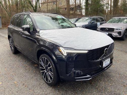 2026 Volvo XC90 B6 Ultra Dark Theme 7-Seater