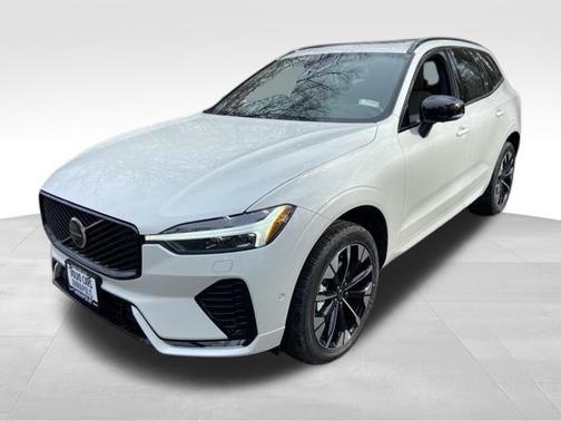 2026 Volvo XC60 B5 Plus