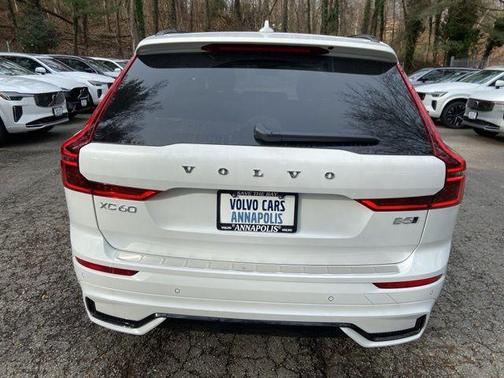 2026 Volvo XC60 B5 Plus