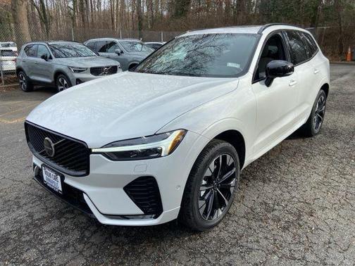 2026 Volvo XC60 B5 Plus