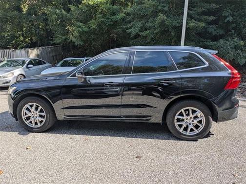 2019 Volvo XC60 T5 Momentum