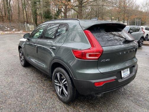 2026 Volvo XC40 B5 Core
