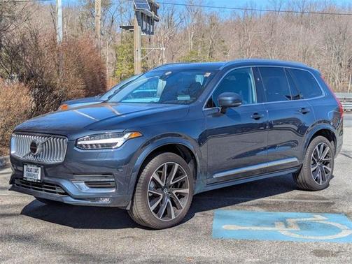 2024 Volvo XC90 B6 Plus Bright Theme 7-Seater