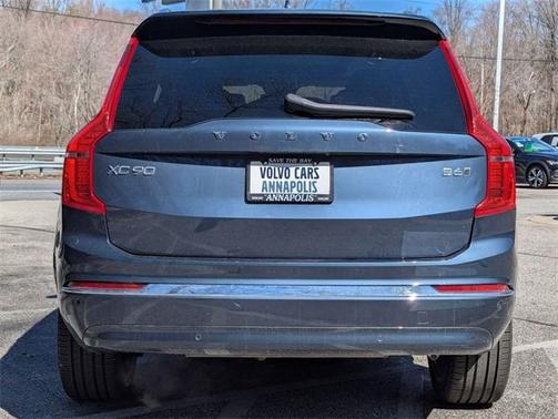 2024 Volvo XC90 B6 Plus Bright Theme 7-Seater