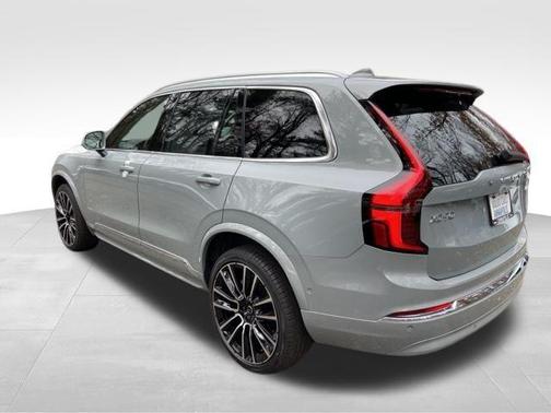 2026 Volvo XC90 B6 Ultra 6-Seater