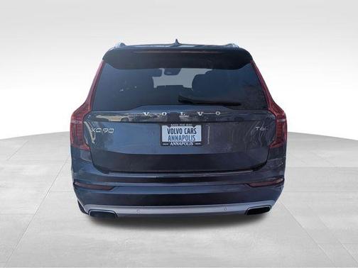 2020 Volvo XC90 T6 Momentum 7 Passenger