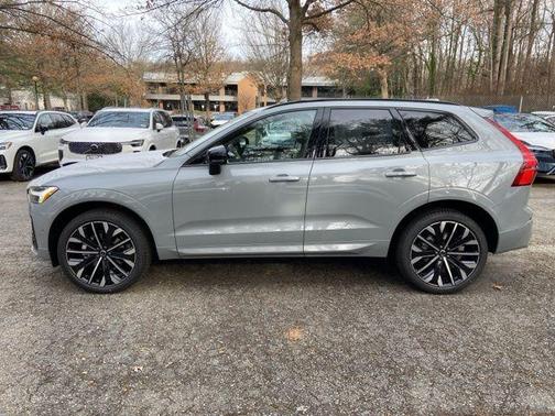 2026 Volvo XC60 B5 Ultra
