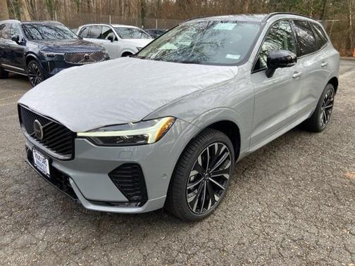 2026 Volvo XC60 B5 Ultra
